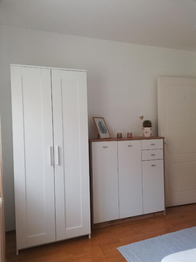 Gold Apartment Шопрон Екстериор снимка