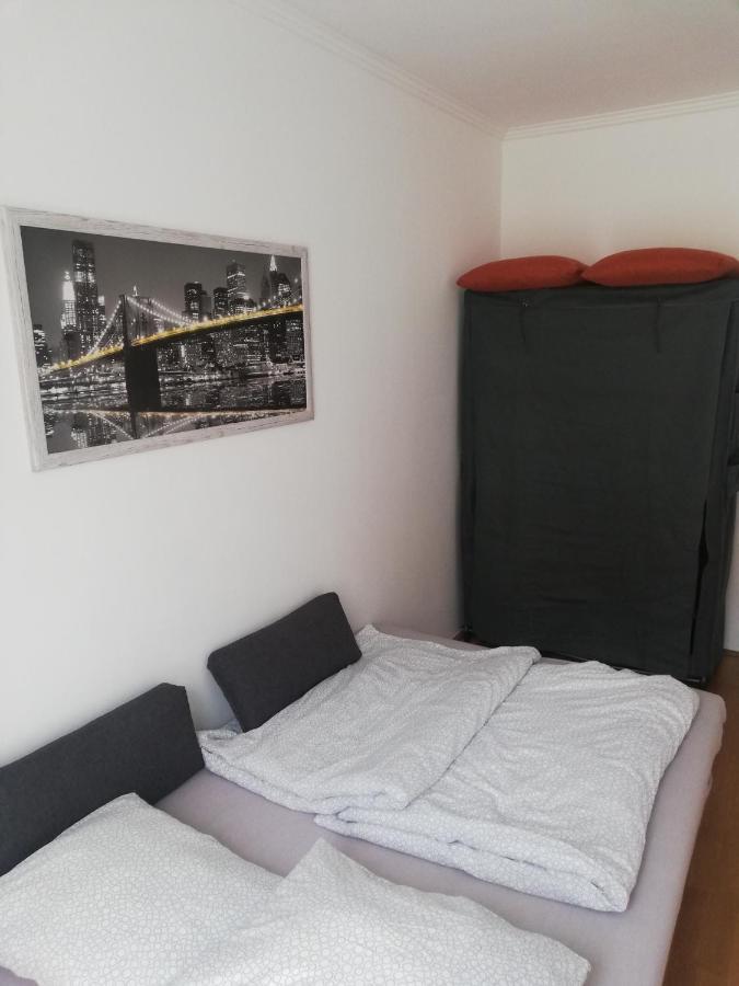 Gold Apartment Шопрон Екстериор снимка