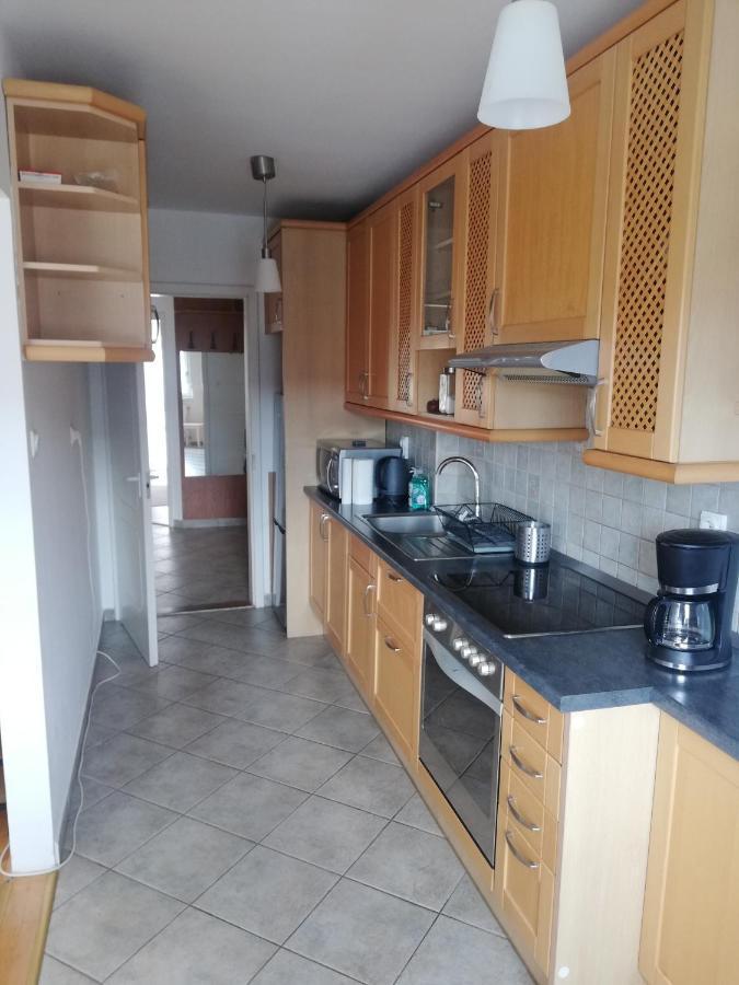 Gold Apartment Шопрон Екстериор снимка