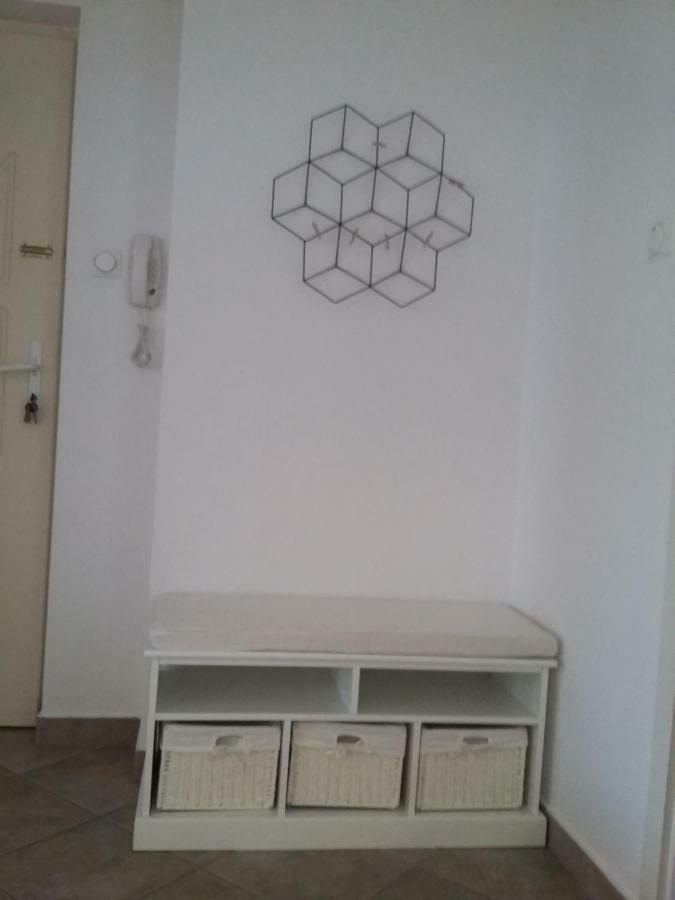 Gold Apartment Шопрон Екстериор снимка